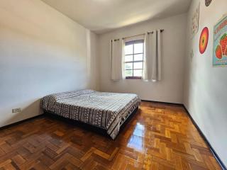 Casa confortável com estacionamento interno - 4