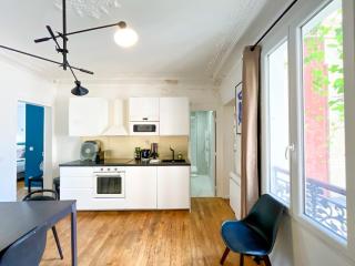 Urban Flat 99 - Spacious 6 BDR Apartment in Paris - 3