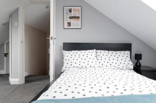 Gorgeous 2-Bed Located in Quiet Area with Nearby Stations - Brighton & Hove - 7
