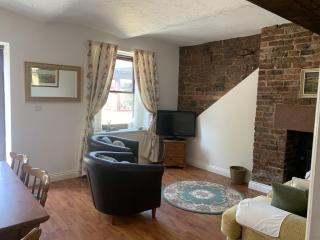 The Coach House - 4