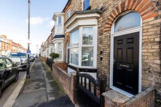 Central Saltburn 2 bed family apartment - Saltburn-by-the-Sea - 2