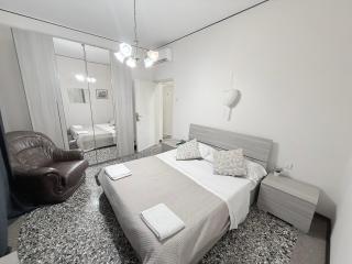 Venice Mestre Train Station Apartment - 1
