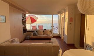 Zonnig Penthouse met Panoramisch Zeezicht - 6