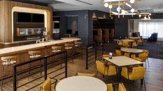 Courtyard by Marriott Madison - Madison - 2