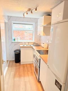 Beautiful 2 bedroom fully equipped property 5-G WiFi, smart TV - Hull - 6