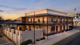 Emigrant Boutique Hotel - 9