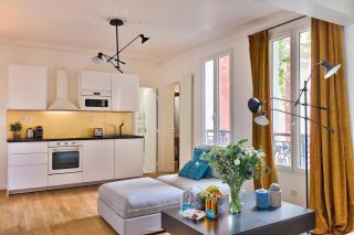 Urban Flat 99 - Spacious 6 BDR Apartment in Paris - 2