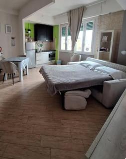 Le Petit Maison - 8