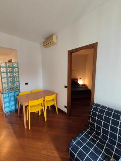 Milan Center Urban Apt, AC, WiFi, Metro M3 Duomo - Mailand - 1