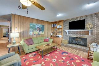 On Lake Tillery Spacious Home with Screened Porch! - 2