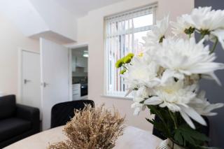 Contractor-Friendly 2 Bed House Fast WiFi & Free Parking central Redcar - Redcar - 2