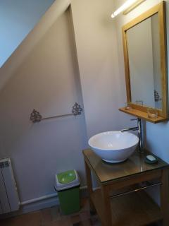 Maison familiale, 15 pers, 7 chambres, piscine, déco soignée - 4