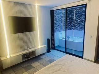 Aparta- estudio de lujo con jacuzzi - 1