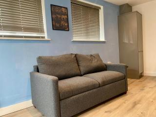 Apartment 6 - 8