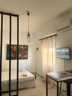 Bright studio-near the sea - 6