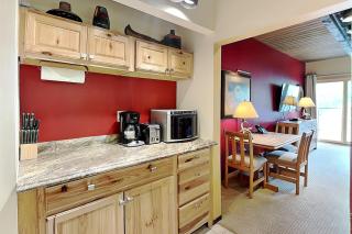 Timberline Condominiums Studio Deluxe Unit 216 - 3