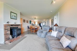 Community Boat Dock Lake Memphremagog Condo! - 5