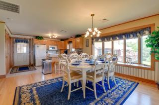 Lake Memphremagog Access Newport Condo with Balcony - 3