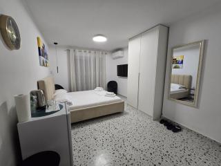 Roomy Central - Tirana - 9