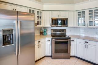 Dock and Outdoor Oasis Waterfront Cape Coral Home - Cape Coral - 5