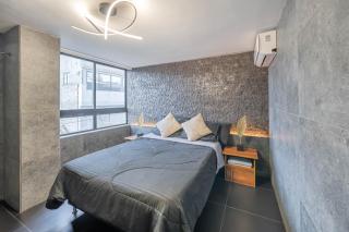 3 bedroom apartment, one block from lleras park p12 in medellin - El Poblado - 5