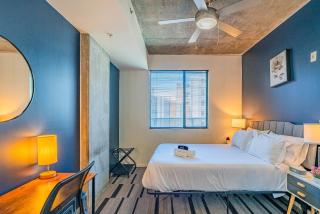 Homey 1BD - Central Downtown - Gym, Pool, Parking - 6