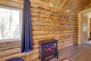 Day Trip to Glacier NP Nature-Packed Cabin! - 6