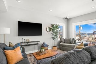Dragestil 713 Duluth Luxury Condos - 1