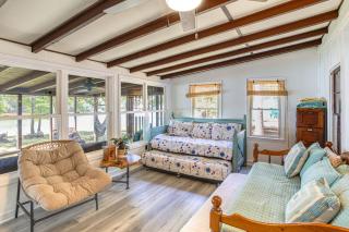 Lake Wateree Retreat Dock and Screened Porch! - Camden - 1