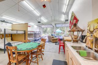 Walk to Happys Inn Studio with Outdoor Space! - Libby - 1