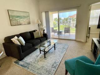 Relaxing Condo with Heated Pool - 9