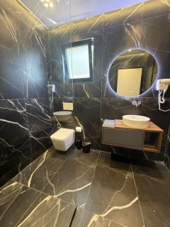 Sienna Mare Hotel - Borsh - 2