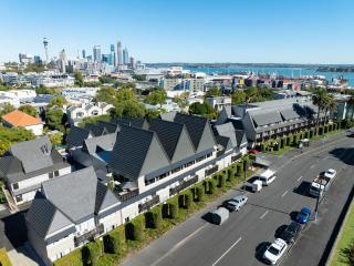 Auckland Rose Park Hotel - 9