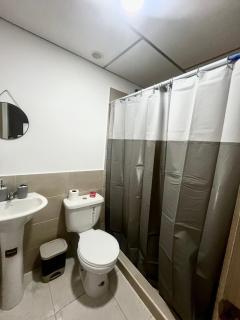 Apto Moderno y tranquilo - Guayaquil - 3