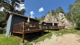 Cozy little pet-friendly cabin - 7