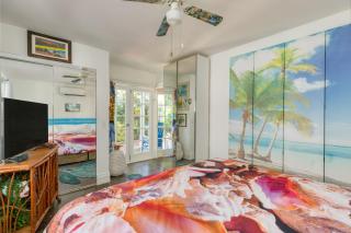 Monkey House by AvantStay Pool by Duval Street - Key West - 2