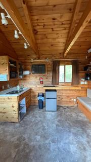 Cozy little pet-friendly cabin - 2