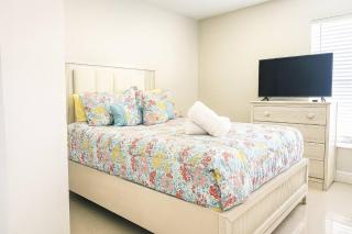 Family Friendly Pool Home 4Rooms - 2