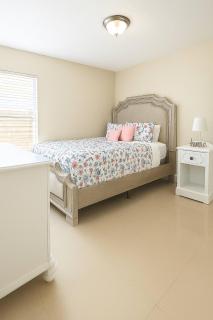 Family Friendly Pool Home 4Rooms - 1