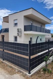 Family-friendly apartments with swimming pool Vir - Lozice, Vir - 24328 - 9