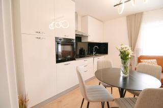 Apartments and rooms with parking space Korenica, Plitvice - 24421 - Korenica - 1