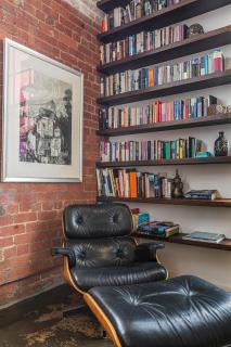 VAQUAY Rose & Vine In Fitzroy - 1