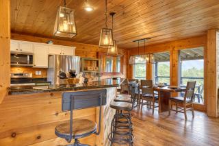 Cabin W Amazing Views, Theater, Firepit & Hot Tub - Pigeon Forge - 1