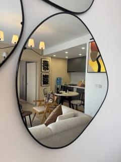 Theluxesovereignke - 0