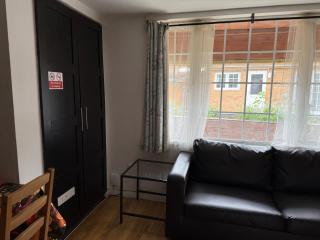 Greenway Studio in Uxbridge - Uxbridge - 5