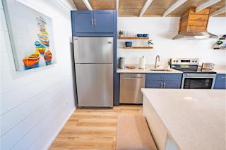 Conch Cottage - 2