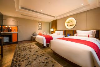 Ease Hotel · Yi (Xi’an Bell and Drum Tower Xiaozhai Datang Everbright City) - 7