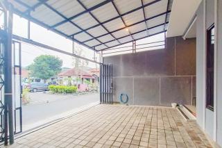 RedDoorz Syariah near RS Bhayangkara Gayamsari Semarang - 8