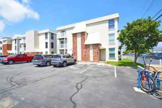 Aronimink 1B condo - 9