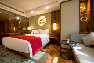 Ease Hotel · Yi (Xi’an Bell and Drum Tower Xiaozhai Datang Everbright City) - 3